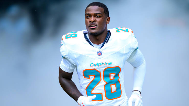 De'Von Achane Out for Season: How Long Will the Dolphins Star Be Sidelined?