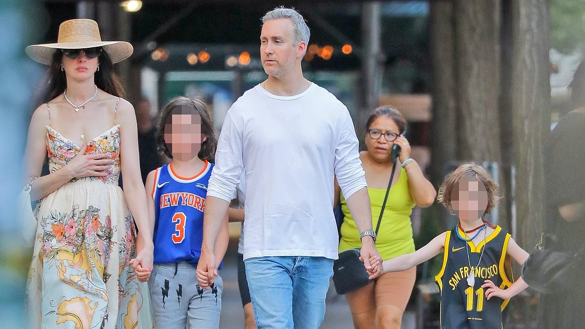 Anne Hathaway Family: Inside Her Life with Husband Adam Shulman and Sons Jonathan and Jack Anne Hathaway Family: Inside Her Life with Husband Adam Shulman and Sons Jonathan and Jack