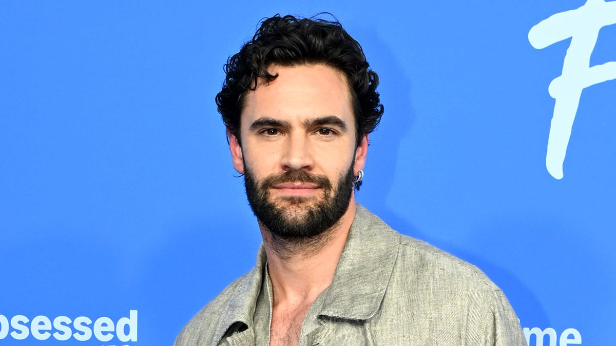 Tom Bateman Family: Meet His Wife Daisy Ridley, Parents and 13 Siblings