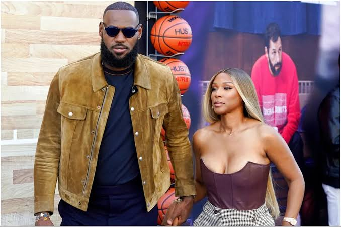 LeBron James Wife: Who Is Savannah James, the Woman Behind the King?
