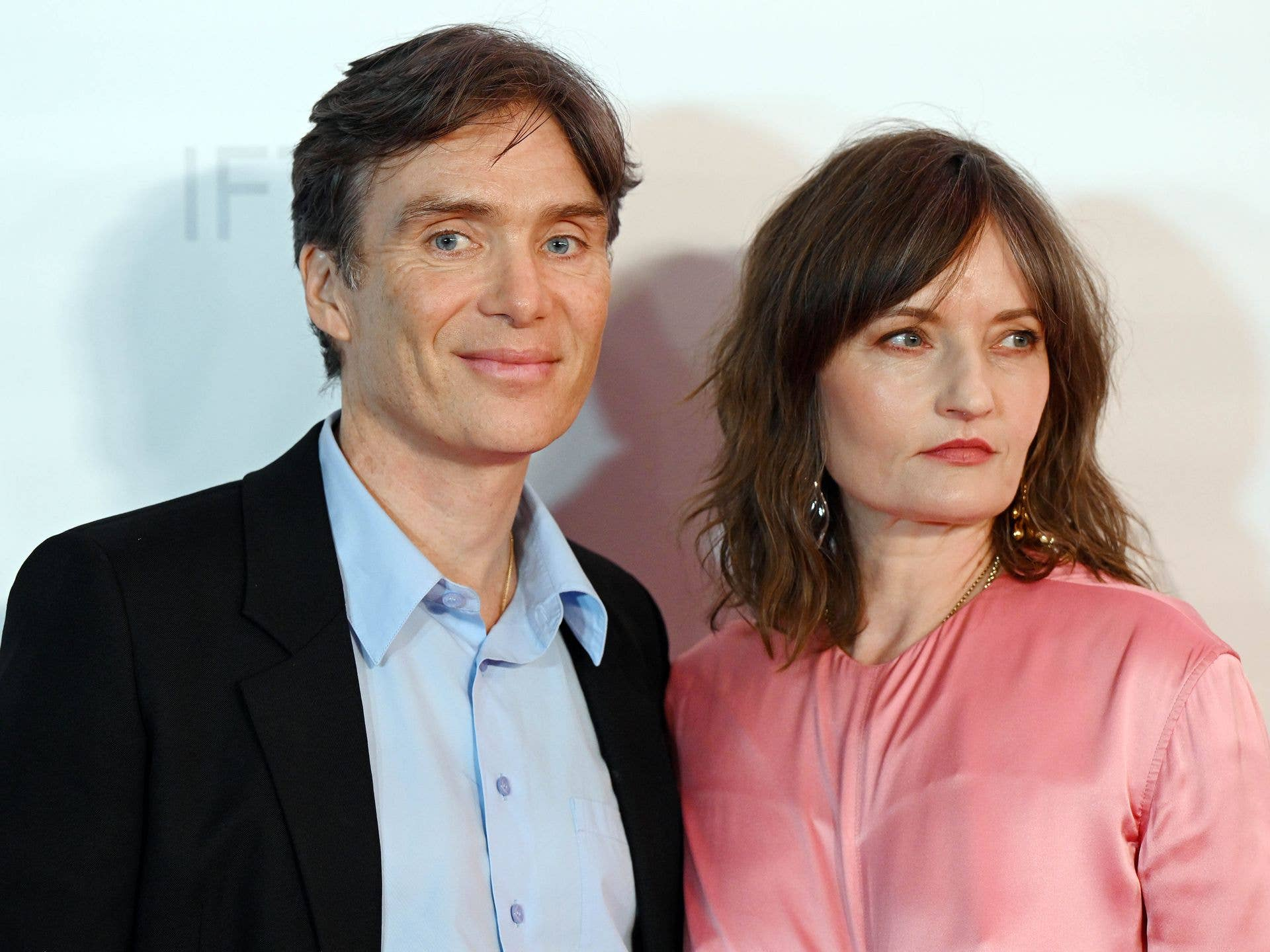 Cillian Murphy Wife: Yvonne McGuinness, the Artist Who Keeps the Oscar Winner Grounded Cillian Murphy Wife: Yvonne McGuinness, the Artist Who Keeps the Oscar Winner Grounded